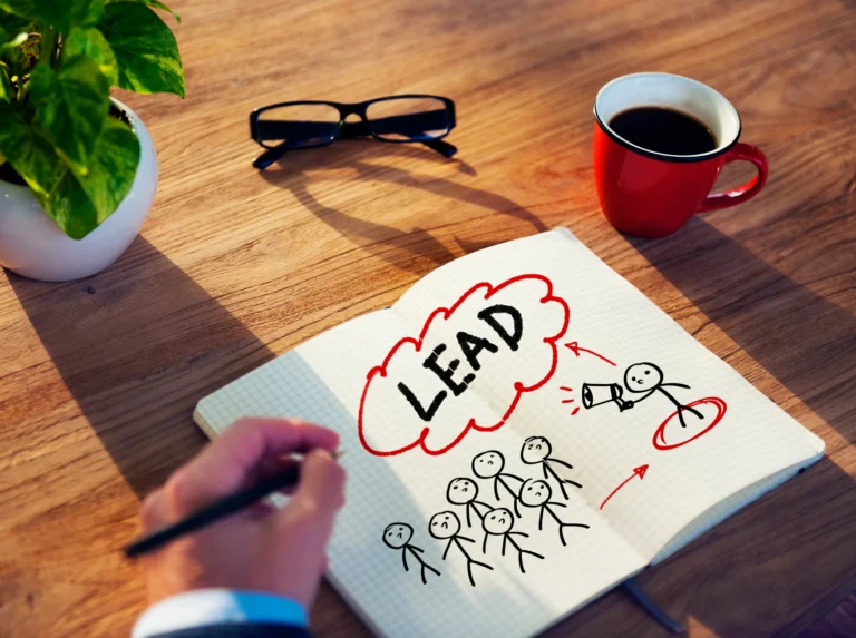 Qu&rsquo;est-ce qu&rsquo;un lead : définition et différence entre un acheteur et un curieux.